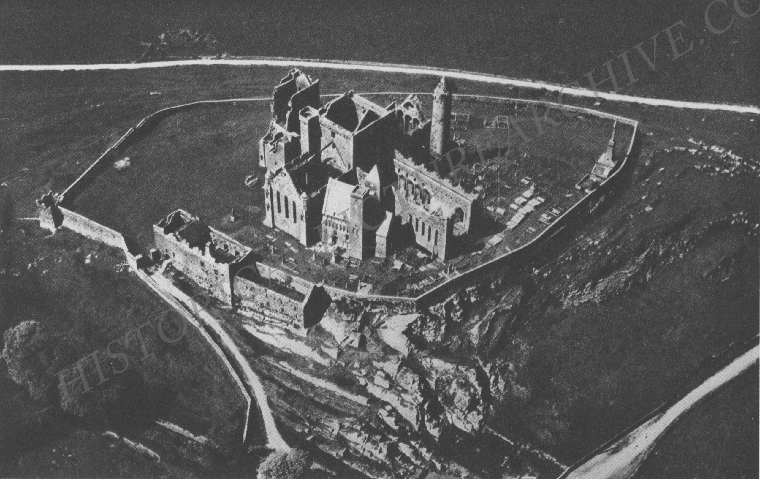 the-rock-of-cashel-cashel-co-tipperary-ireland-old-irish